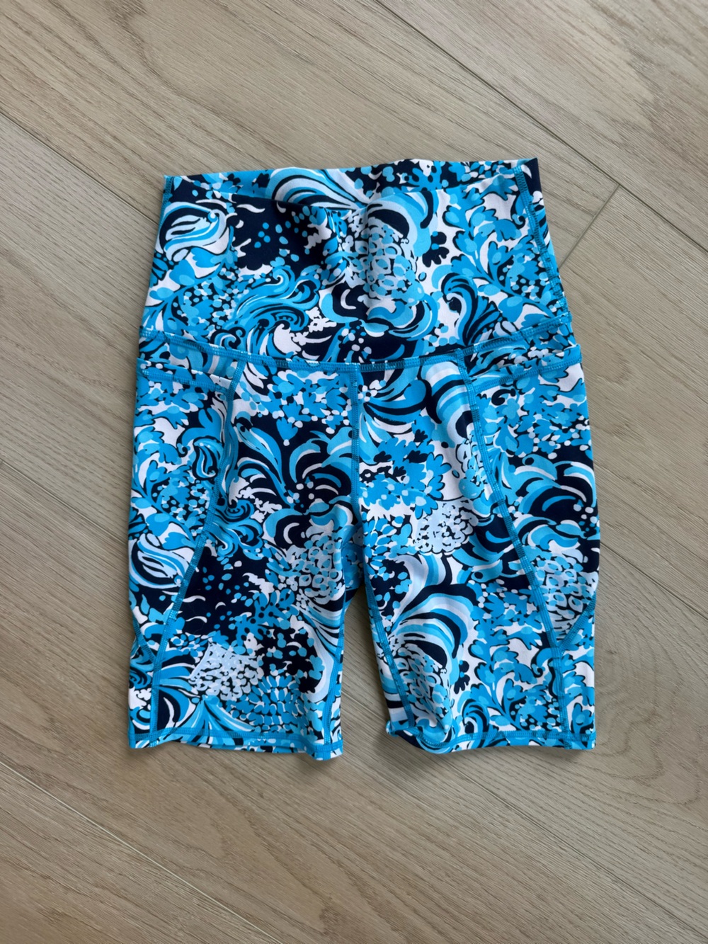 Lilly Pulitzer Blue & Navy Wave Print shorts luxletic